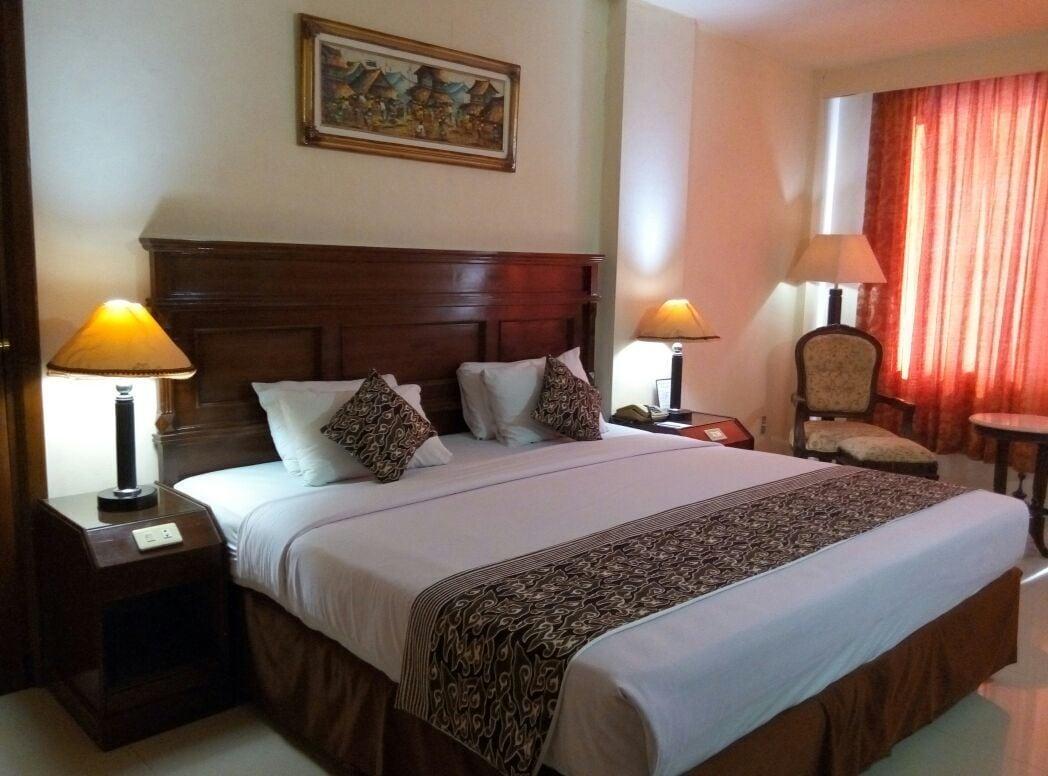 Hotel Merdeka Madiun Εξωτερικό φωτογραφία