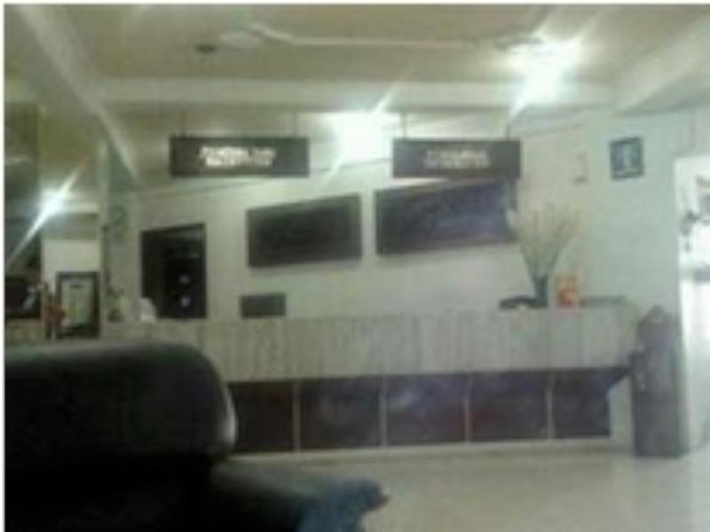 Hotel Merdeka Madiun Εξωτερικό φωτογραφία